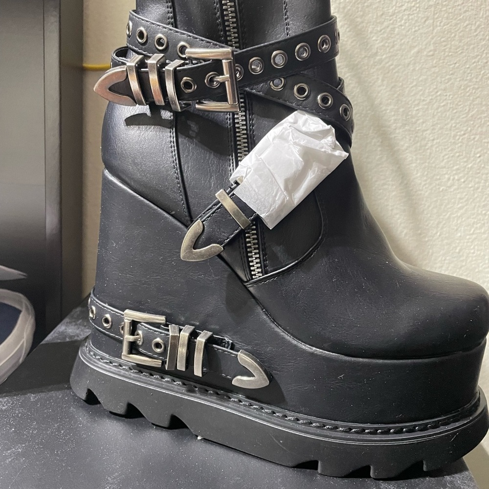 Lamoda Platform boots